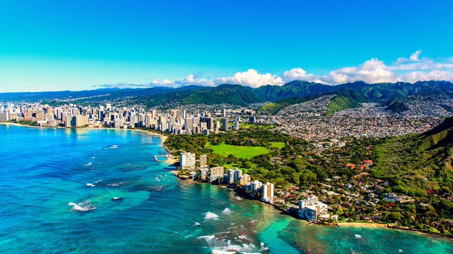 The entire coastline of Honolulu, Hawaii 