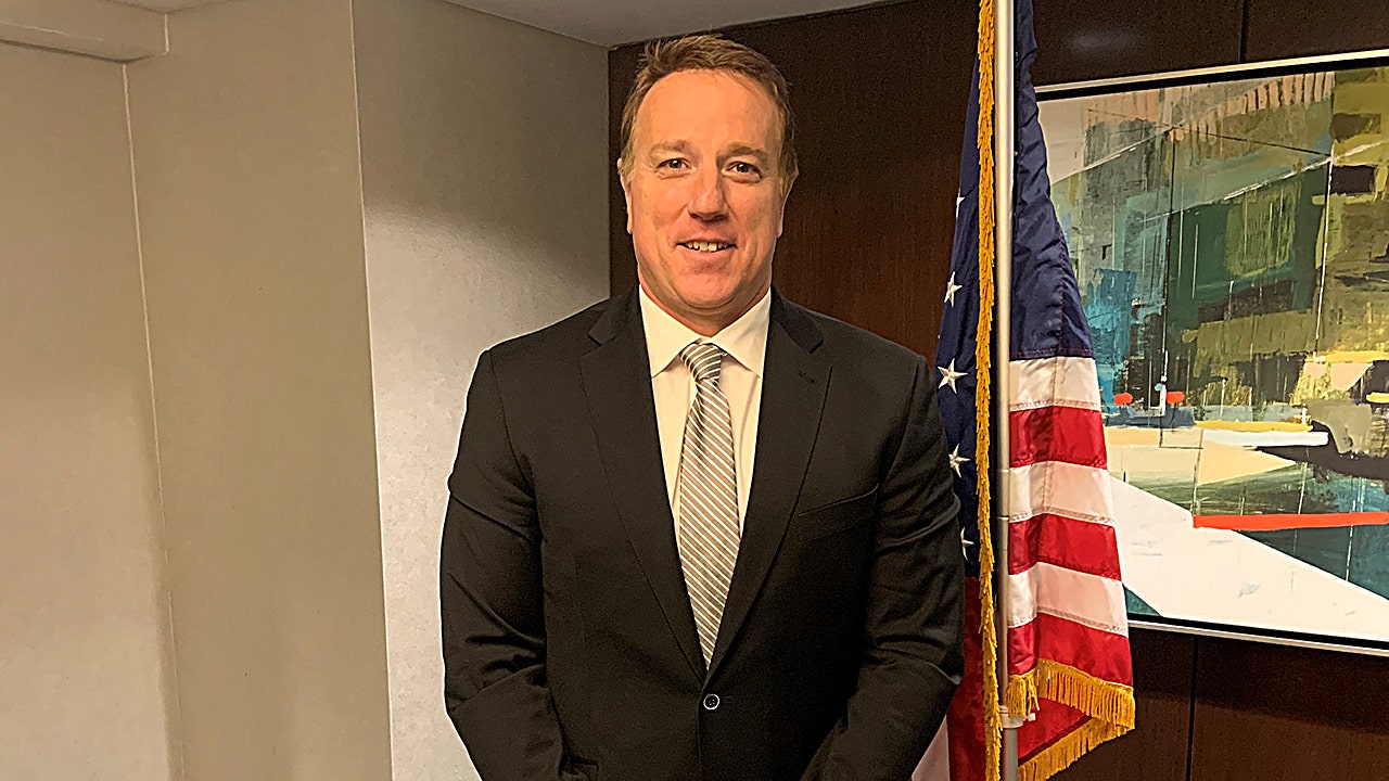 Texas Rep Pat Fallon Dumped Microsoft Stock Before Pentagon Nixed 10b Jedi Contract Fox Business