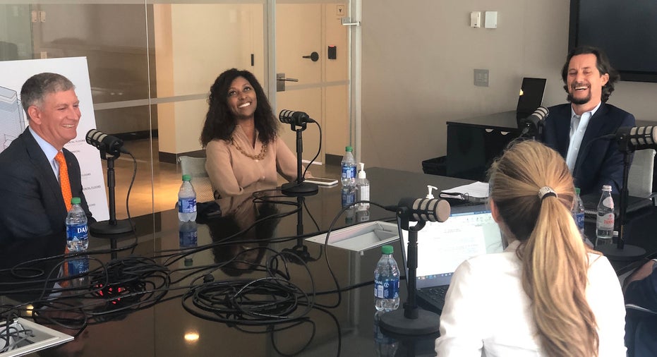 Silverstein Properties chief marketing officer and Top of the World host Dara McQuillan chats with chief executive officer Marty Burger, Dabar Development Partners CEO Dawanna Williams, Dara McQuillan, and Brookfield Property Partners SVP of Multifamily Development Maria Masi