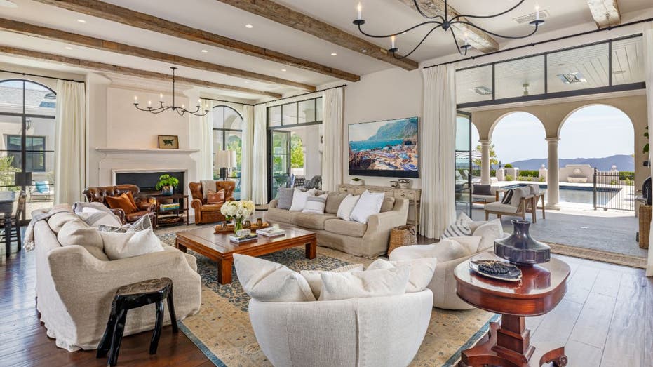 Clay Matthews lists Los Angeles ‘forever home’ for $29.995 million
