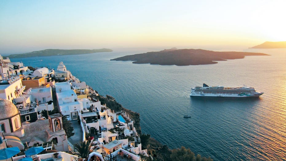 Greece Cruises: Cruise to Greek Isles