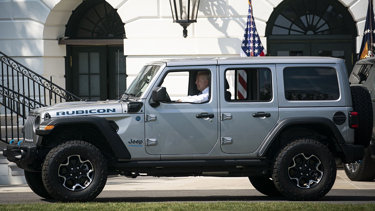 Jeep raised the price of best-selling plug-in hybrid Wrangler 4xe that  Biden drove | Fox Business