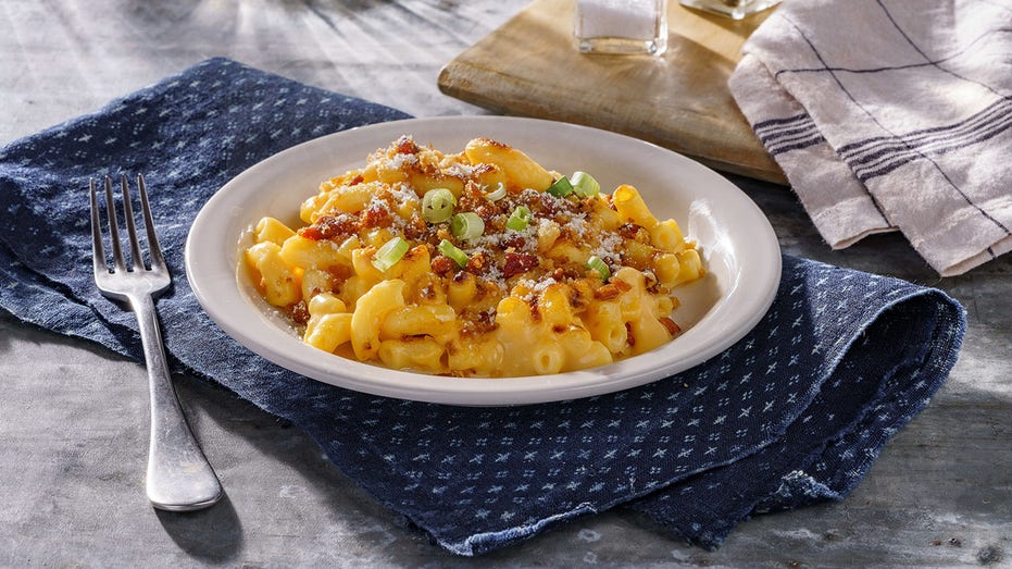 Cracker barrel clearance specials
