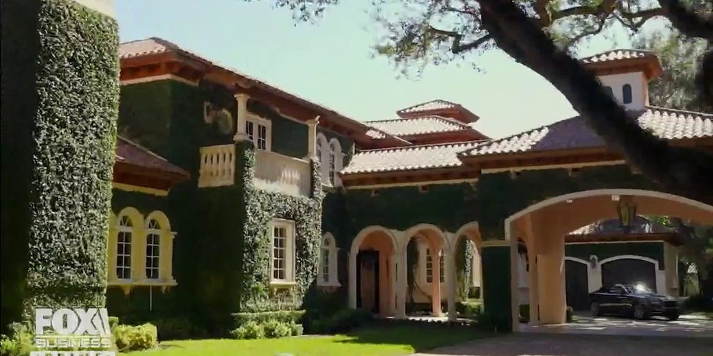 Florida's multi-million-dollar luxury real estate market: A look inside the listings - Vimarsana News