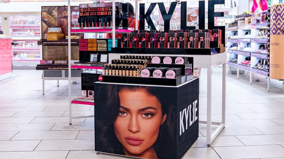 Kylie Cosmetics marketing