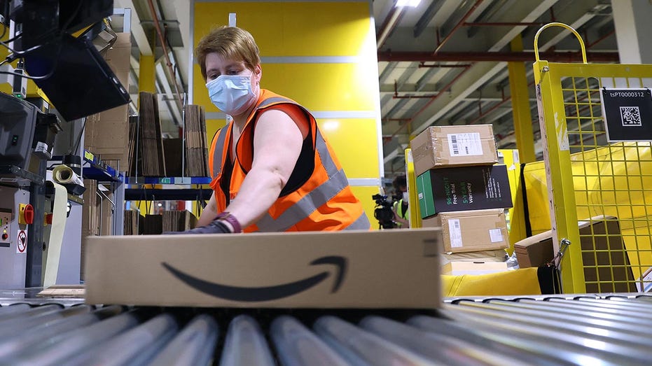 Factory worker Amazon Germany
