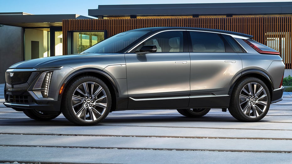 Cadillac lyriq deals electric suv price