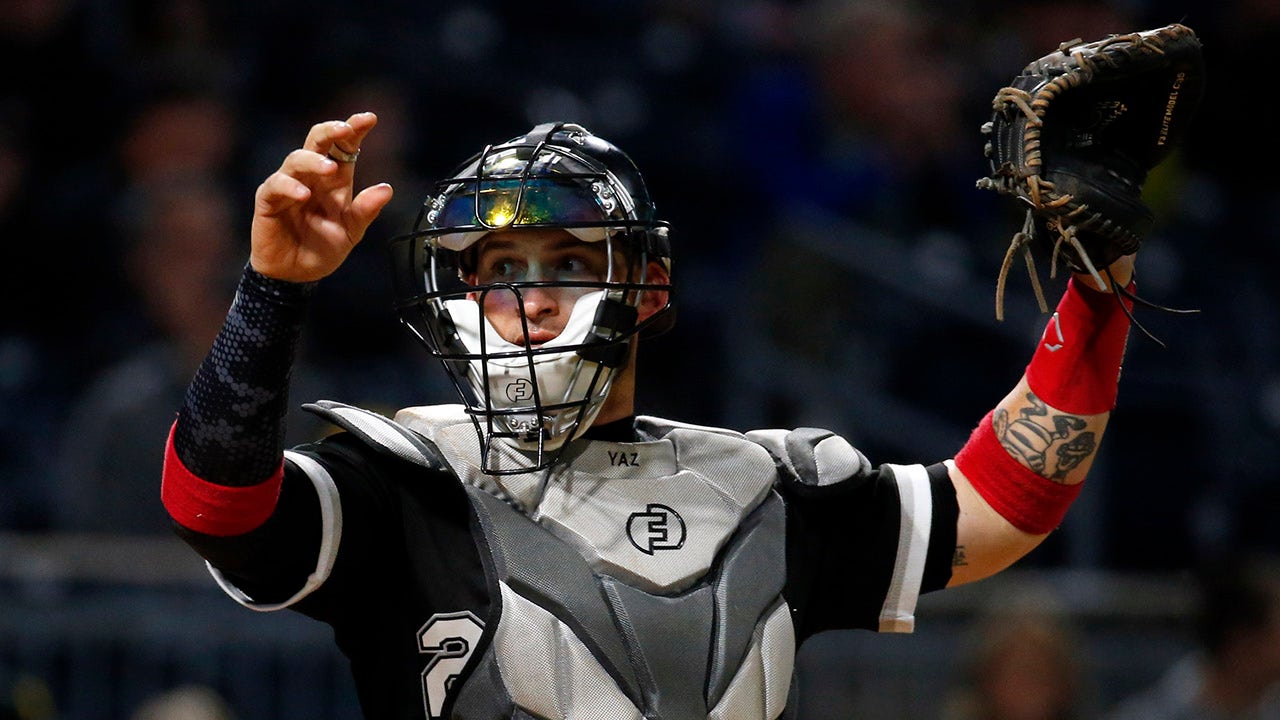 White Sox star Yasmani Grandal changes gear to better protect himself  behind the plate: 'It was a no-brainer