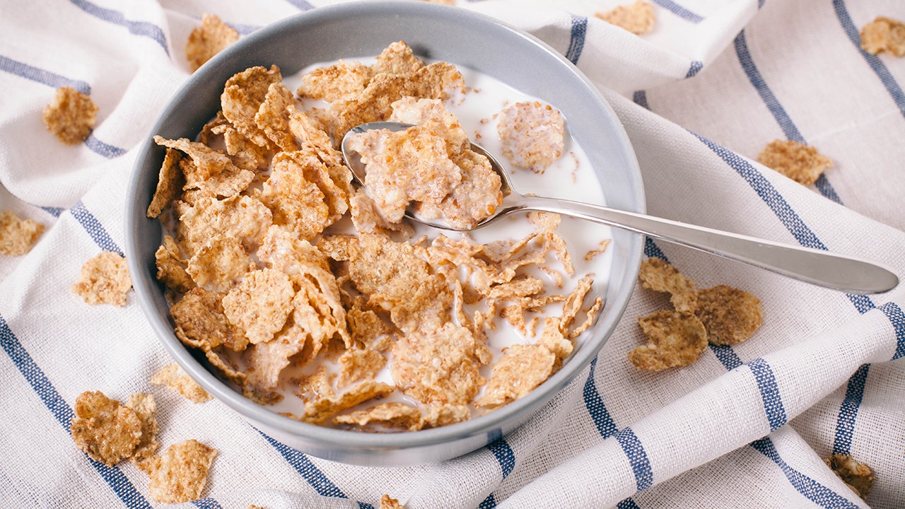 Kellogg’s becomes first company to sign legally binding agreement removing toxic dyes from cereals