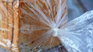 Food for thought: Why bread bags have different color twist ties