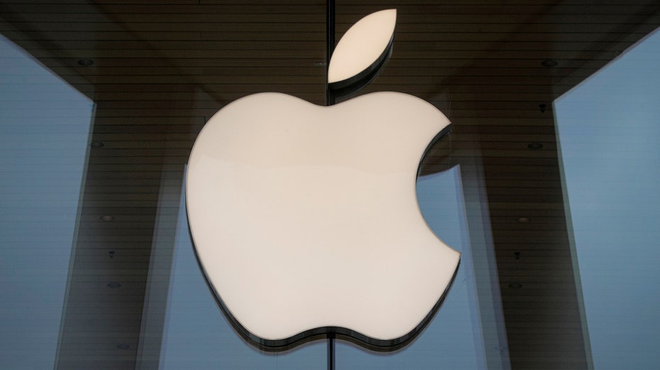 Apple to require employee proof of COVID-19 booster - Fox Business