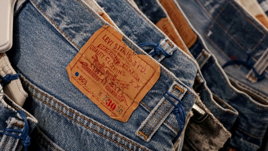 Levi's CEO Says Baggy Jeans Are Making a Comeback Amid Pandemic