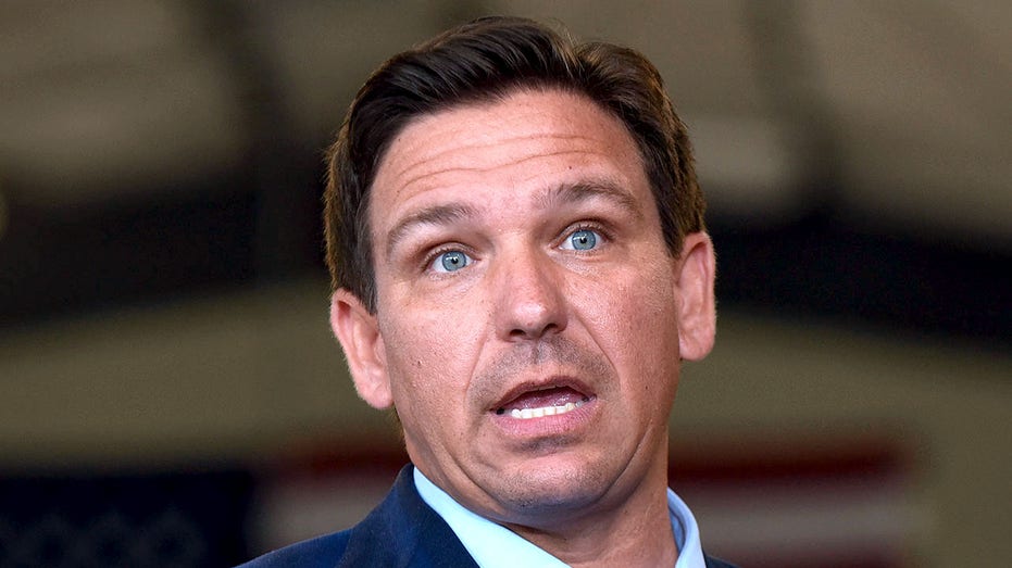 gobernador de florida ron desantis