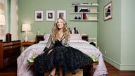 You can rent Carrie Bradshaw’s NYC apartment from 'Sex and the City' for $23