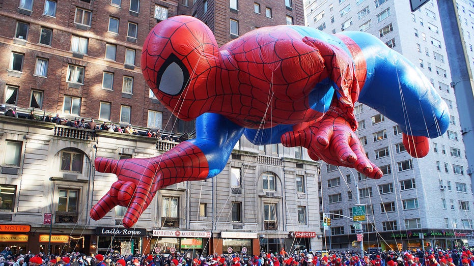 Spiderman Balloon Thanksgiving