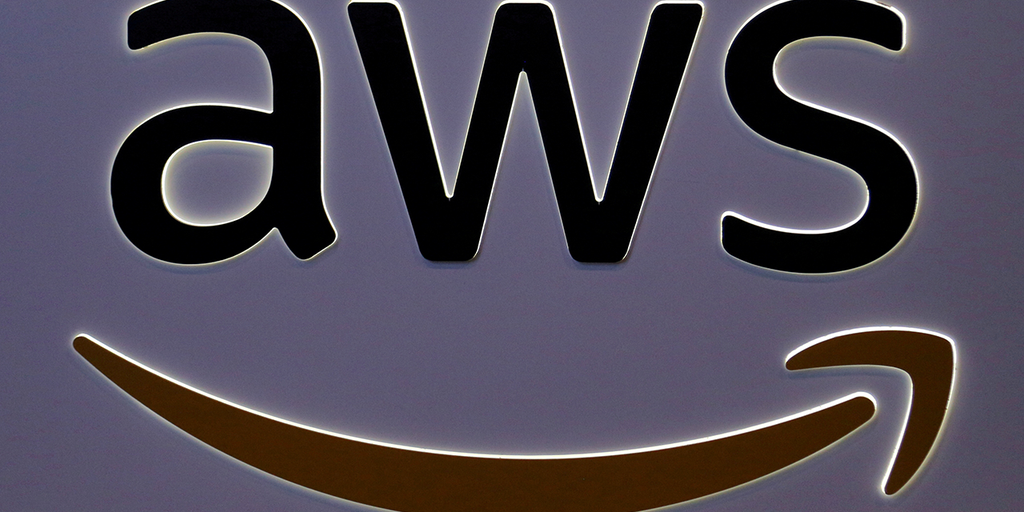 Amazon Web Services outage impacts thousands of users, online services: What to know - Vimarsana News