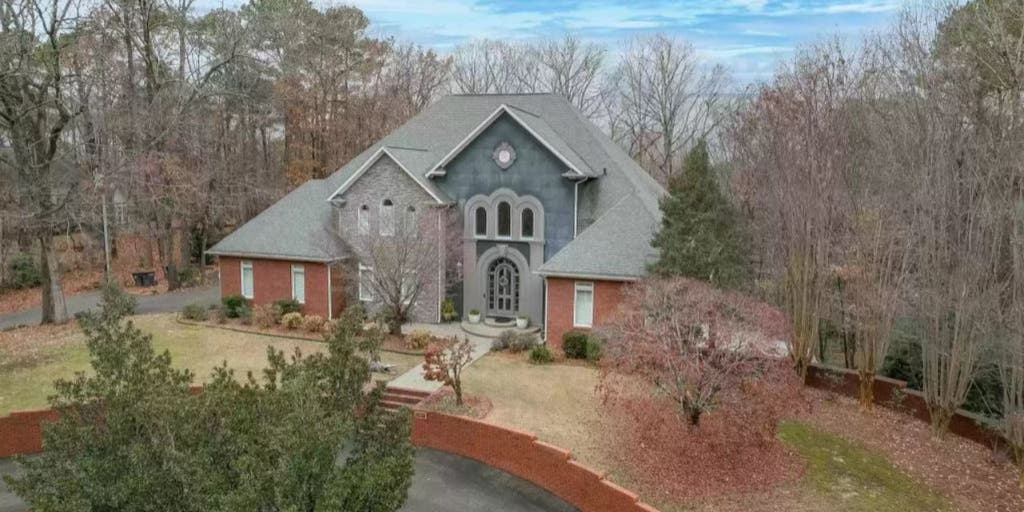 Hoover, Alabama, real estate: What you can get for $1M - Vimarsana News