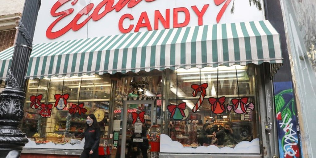 Candy cane shortage fueled by COVID, weak peppermint harvest - Vimarsana News