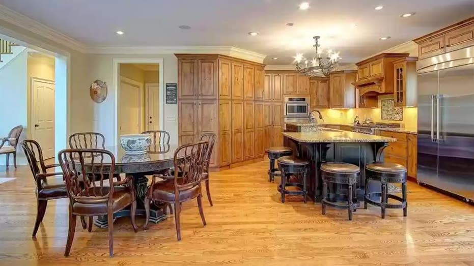 Charleston West Virginia Real Estate What You Can Get For 1 3   Graff Kitchen 