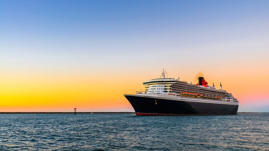 Carnival Queen Mary