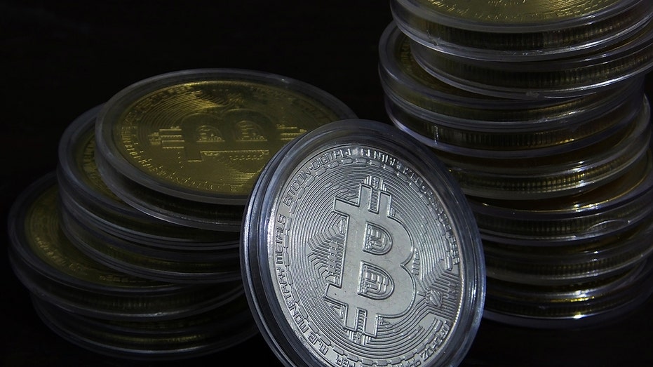 Kudlow: Radical progressives will attempt to control digital currencies 3 bitcoinpile