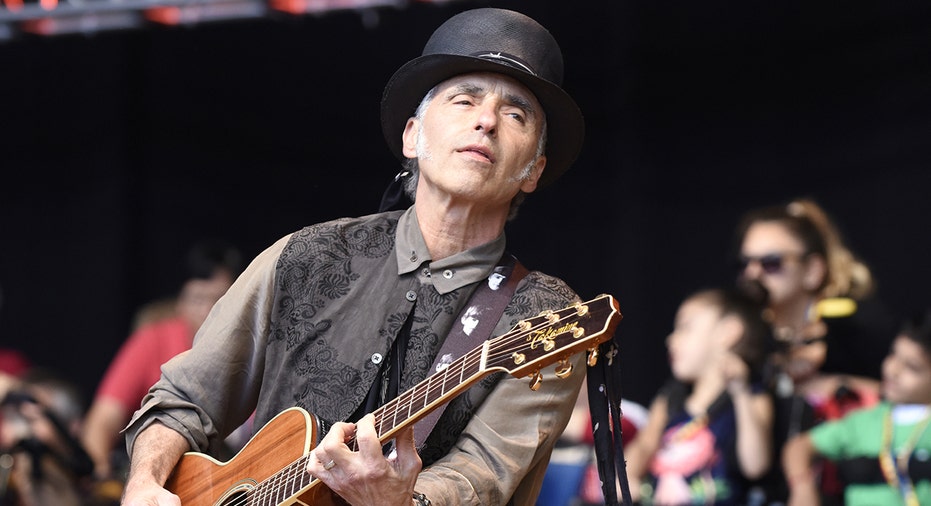 Nils Lofgren