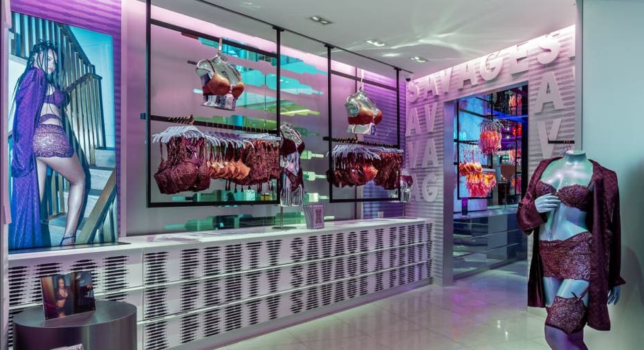 Rihanna's Savage X Fenty opens 1st store in Las Vegas as digital brands  enter malls