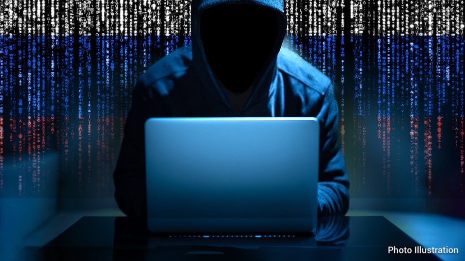 hacker scamming people online