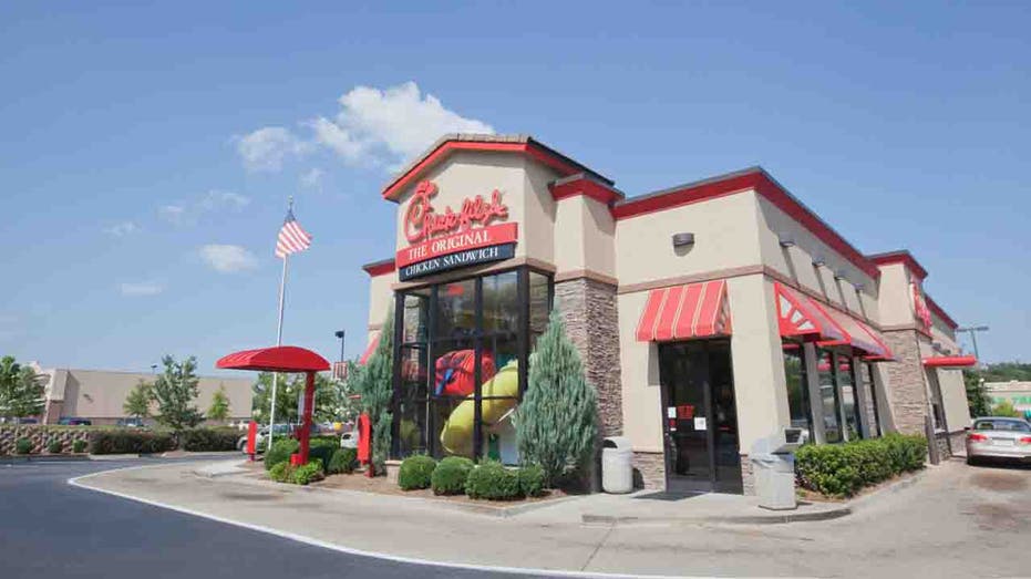 Chick-Fil-A restaurant delivery robots