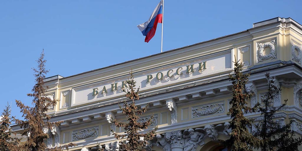 Russian oligarchs invest in US commercial real estate, bypassing sanctions as feds warn banks - Vimarsana News