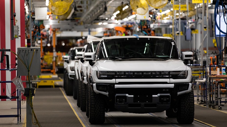 GMC Hummer EV production