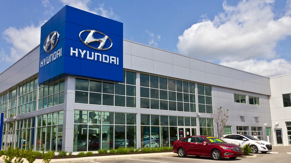 hyundai-dealership-.jpg