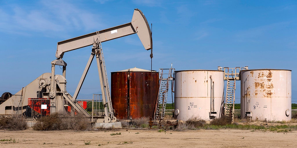 Soaring gas prices in California prompt new calls to boost state oil production - Vimarsana News