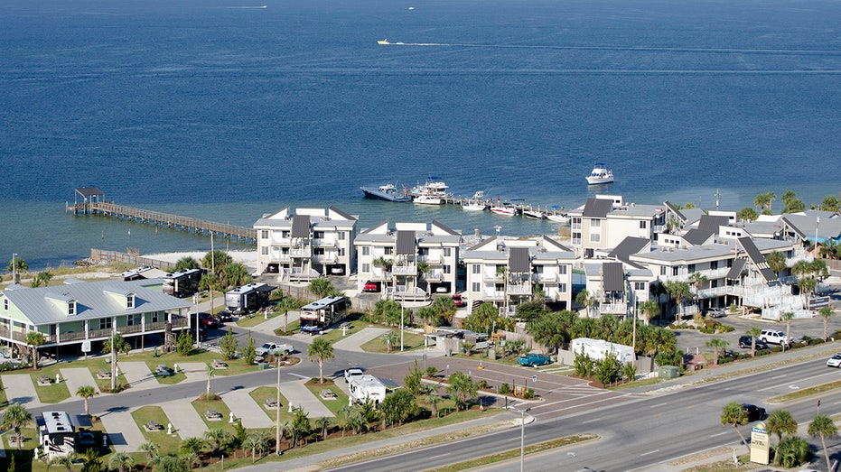 Beach resort Santa Rosa Sound, Florida