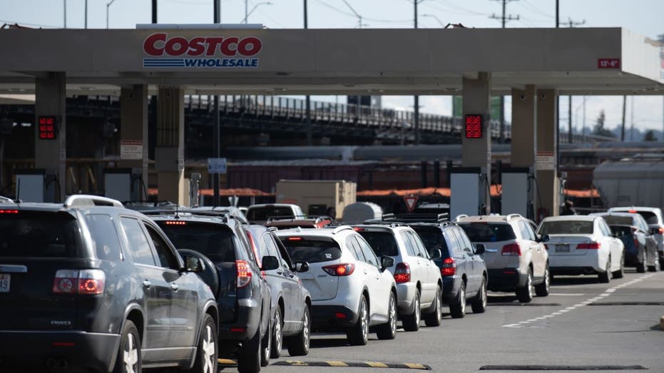 costco gas station lines