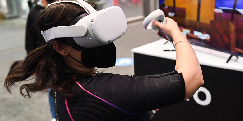 Metaverse: New tech could allow users to feel objects in VR - Vimarsana News