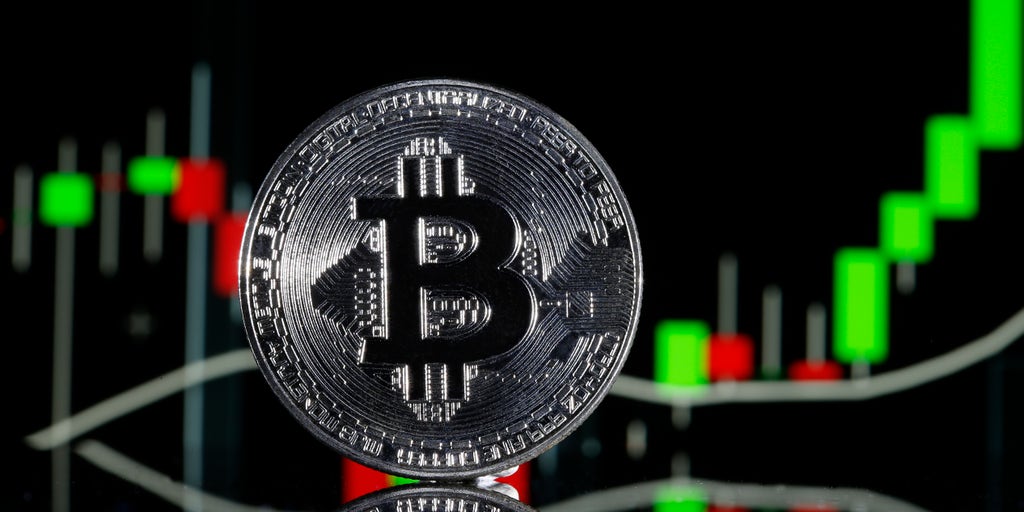 Crypto billionaire compares industry to dot-com bubble - Vimarsana News
