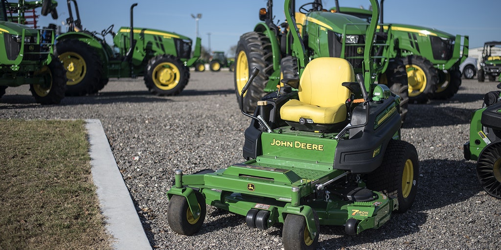 John deere battery powered shop lawn mower