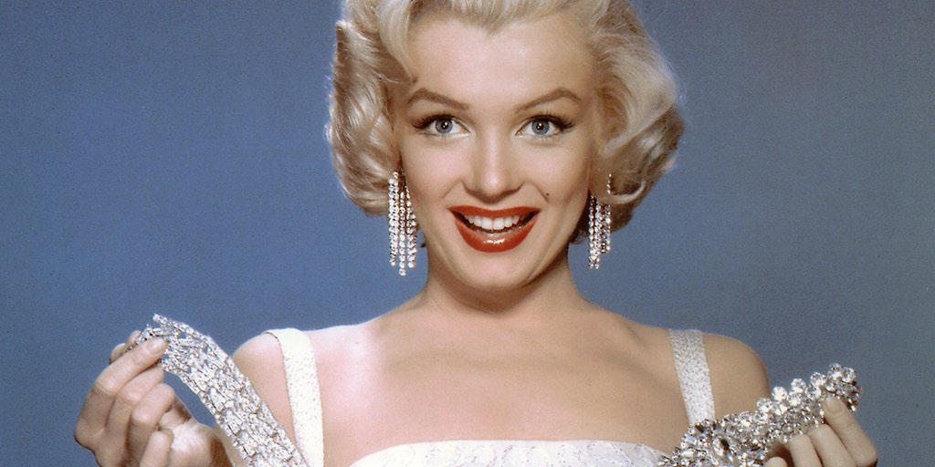 Marilyn Monroe's dresses from popular movies up for auction - Vimarsana News