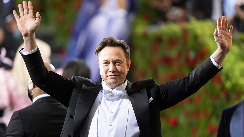 Musk says Twitter has accused him of violating the NDA after he tweeted their bot notification process Musk says Twitter has accused him of violating the NDA after he tweeted their bot notification process