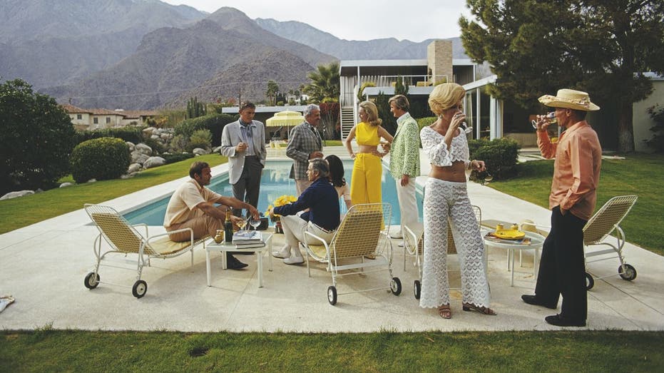 Slim Aarons 'Poolside Gossip' Photo