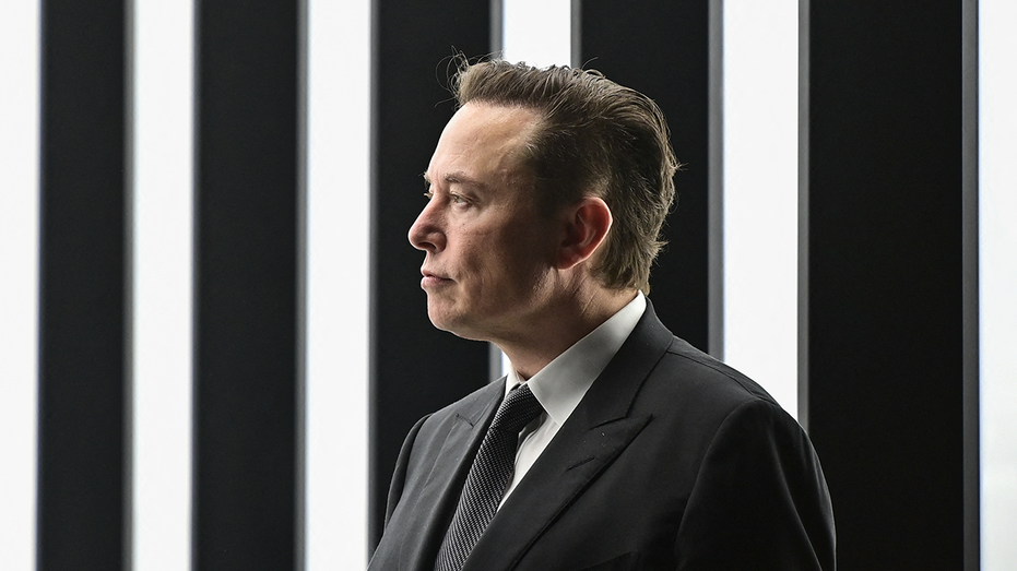 Elon Musk's Twitter Deal Reportedly in Jeopardy 1 Elon Musk