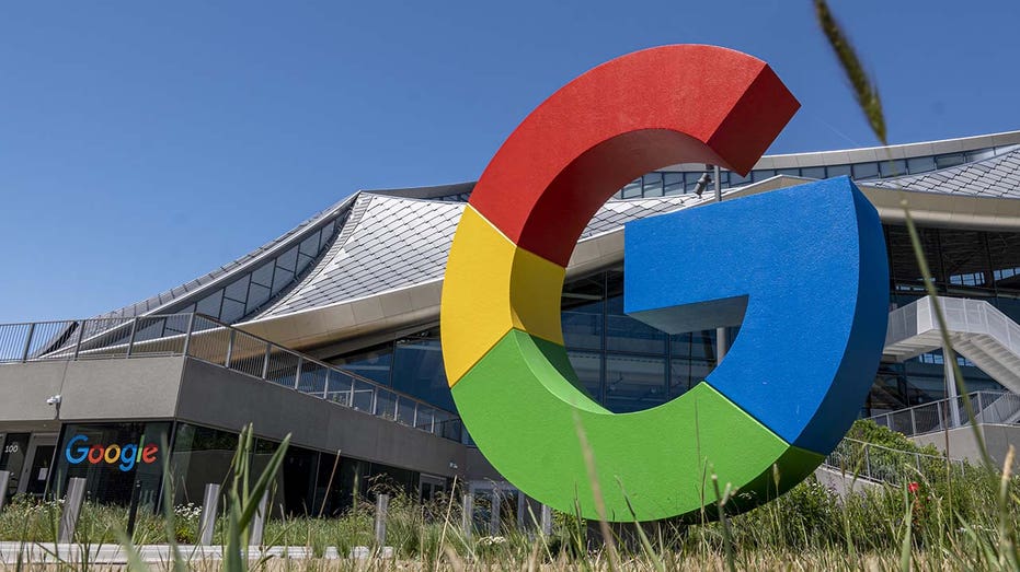 Google logo statue 