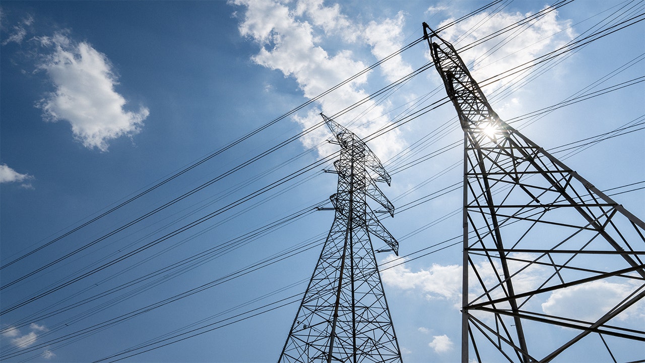 La red eléctrica de Texas vuelve a batir récord mientras continúa la ola de calor