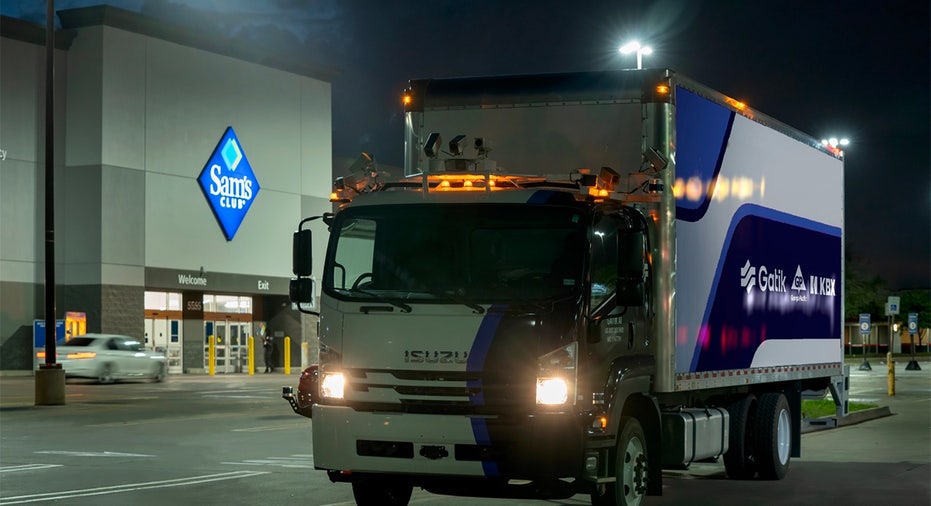 Sam’s Club to get 24/7 deliveries from fleet of self-propelled trucks in Texas