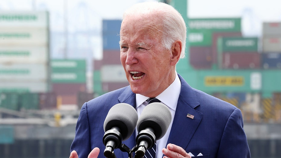 Biden speaks at Port of LA