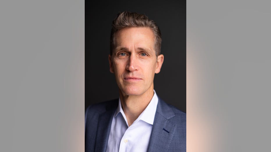 Photo by Brett Keeler, CEO of Priceline.