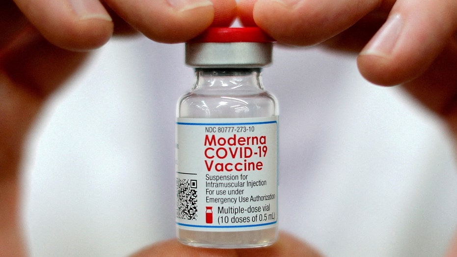The FDA’s advisory panel recommends Moderna’s COVID-19 vaccine for children between the ages of 6 and 17