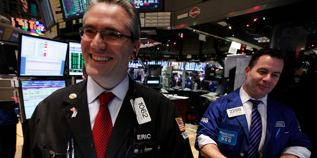 Dow makes big move on Friday as tech stocks lift Nasdaq - Vimarsana News