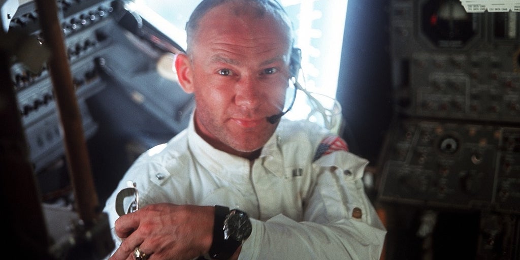 Buzz Aldrin's moon-flown Apollo 11 jacket sells for record $2.8M - Vimarsana News